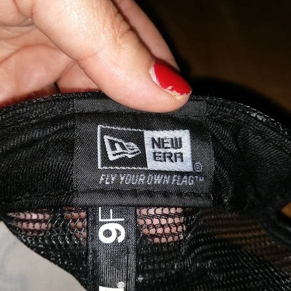 beautiful Oakley cap - Picture 4 of 4